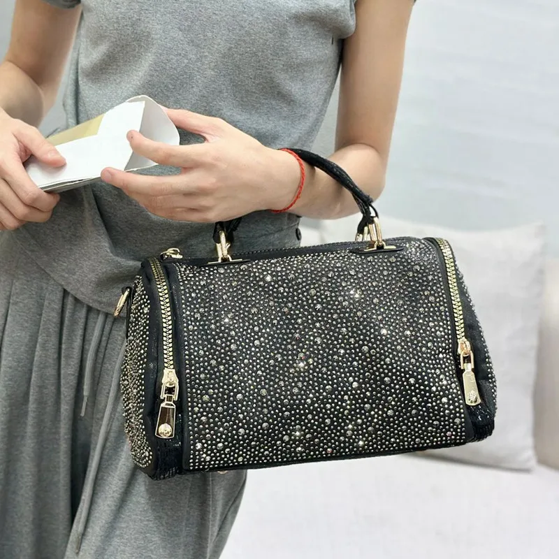 Women's fashion inlaid diamond handbag large capacity leopard print shoulder crossbodyA large travel and vacation bag