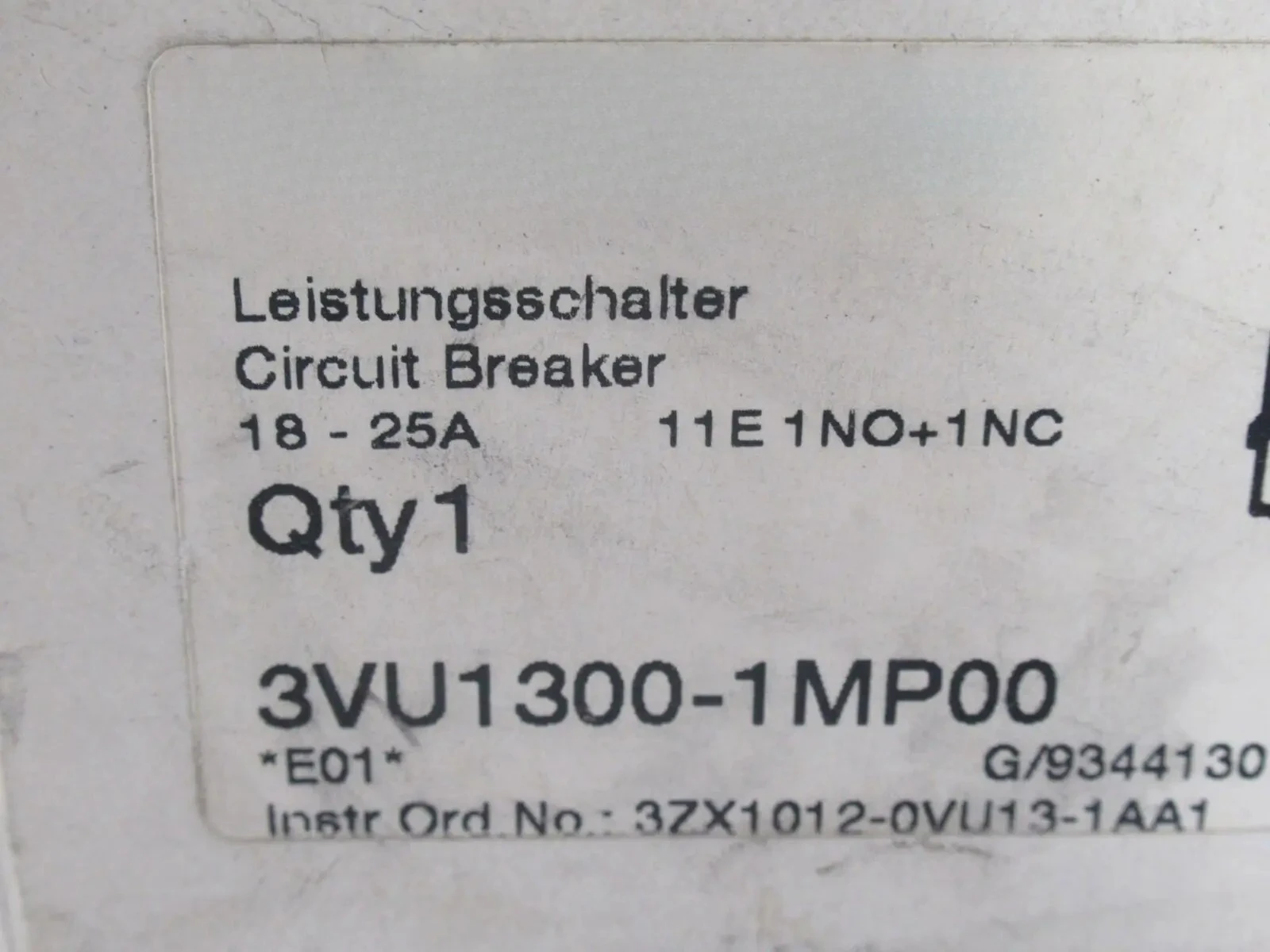 

3VU1300-1MP00 New original 3VU1300-1MP00 Circuit Breaker 1PCS Fast ship