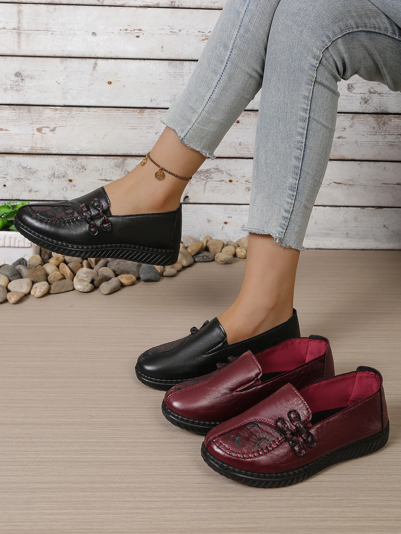 Damen-Loafer mit chinesischem Knoten, Slipper mit Blumenmuster, bequeme, rutschfeste PU-Sohle, lässige Alltagsschuhe für ältere Mütter – Detail 30