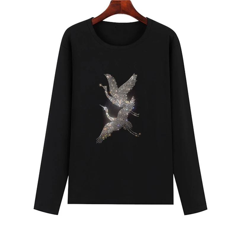 Sparkling diamond has more wings than two birds in autumn leisure long-sleeved women's T-shirt round collar T-shirt rhinestone