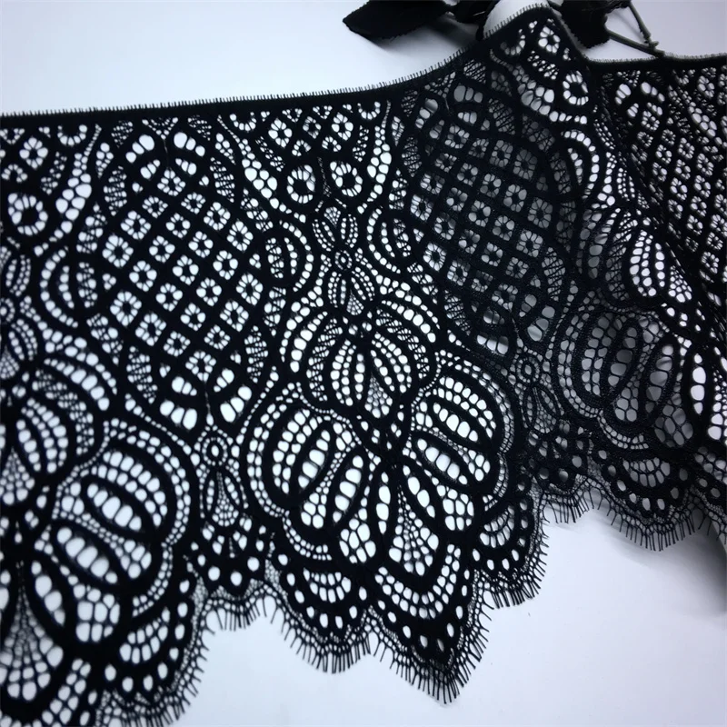 Ivory Chantilly Lace Trim Scalloped Hollow-Out Black Eyelash Lace Fabric DIY Lace Clothing Sewing Crafts for Lace Accessories