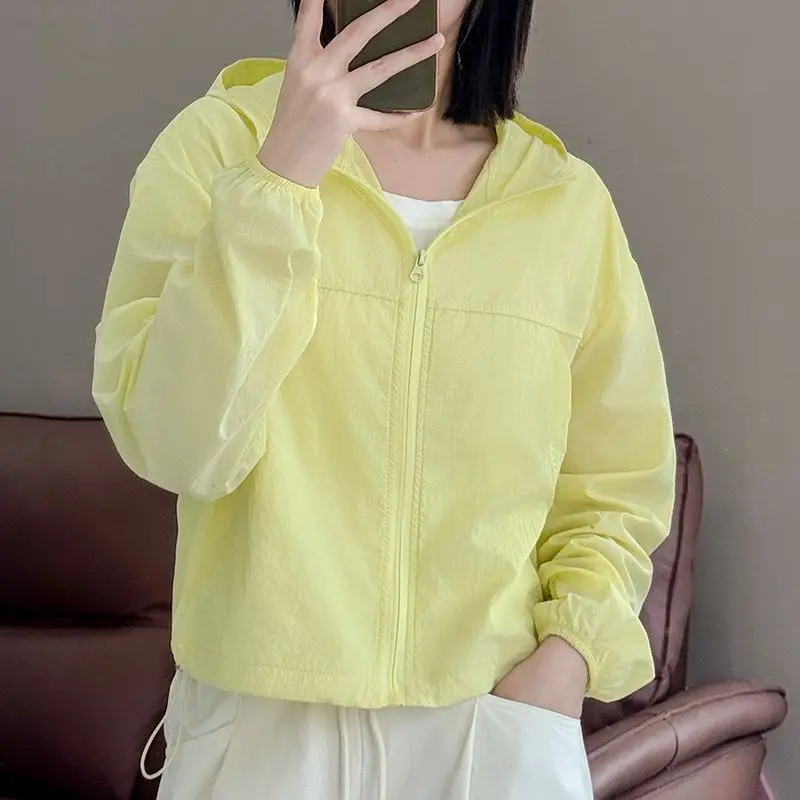 2026 Summer Lady Hooded Light Thin UV Resistant Jacket Korean Women Solid Color Sunscreen Coat Femme Long Sleeves Loose Outwear