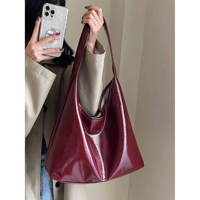 Korean Vintage Tote Bag Women\'s 2024 New High-grade Sense Simple Soft Leather Commute Underarm Bag Large Capacity Shoulder Bag