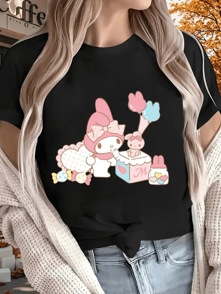

Футболка с принтом «Hello Kitty», аниме, черный рис, летняя женская повседневная модная футболка в стиле Харадзюку, женская одежда, топы