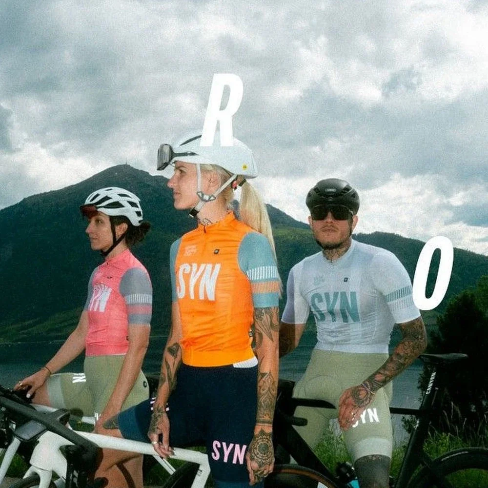 

Summer SYN Bicycle Clothing Women's Cycling Jersey Set 1 pair gloves and 2 pairs socks short-sleeve cycling top and bib shorts