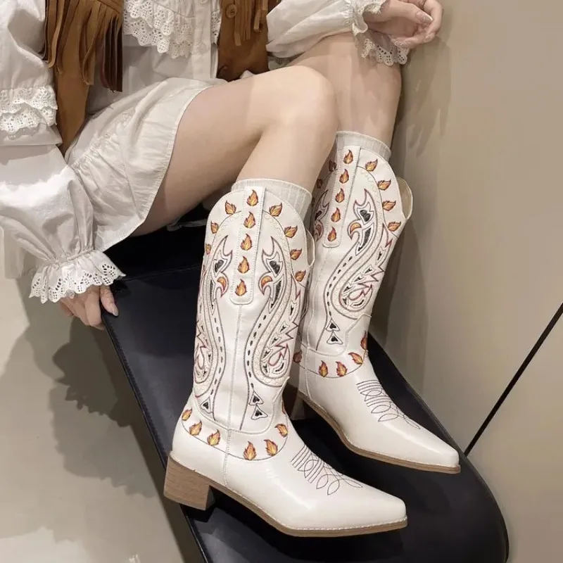 

2025 Hot Selling New Men's and Women's Mid-Calf Boots, Western Boots, Hollow Thick Heels, Embroidered Flame Knight Boot
