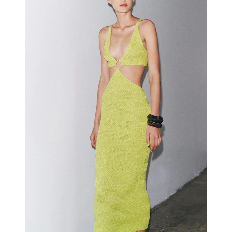 Vestido de Malha E com Decote em V Simples, Sem Mangas, com Detalhes em Anel Metálico e Recortes, Nova Chegada de Verã...