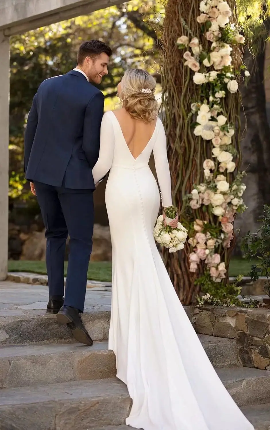 Elegant Mermaid Wedding Dress 2026 V-neck Long Sleeves Buttons Soft Satin Bride Dresses Bridal Gown Vestidos De Novia