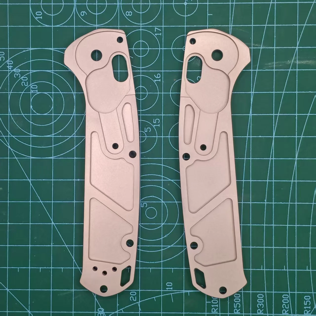 1 пара весов с ручкой из титанового сплава для ножей Benchmade 15535