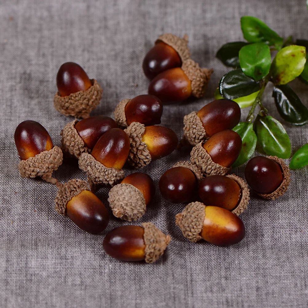 

100Pcs Artificial High Simulation Acorn Decoration Dark Color Ideal for Holiday Party Wedding Home Kitchen Display
