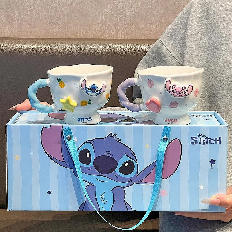

Набор кружек для пары с рождественской тематикой Stitch: красивые кофейные чашки в подарочной коробке, подарок на день рождения