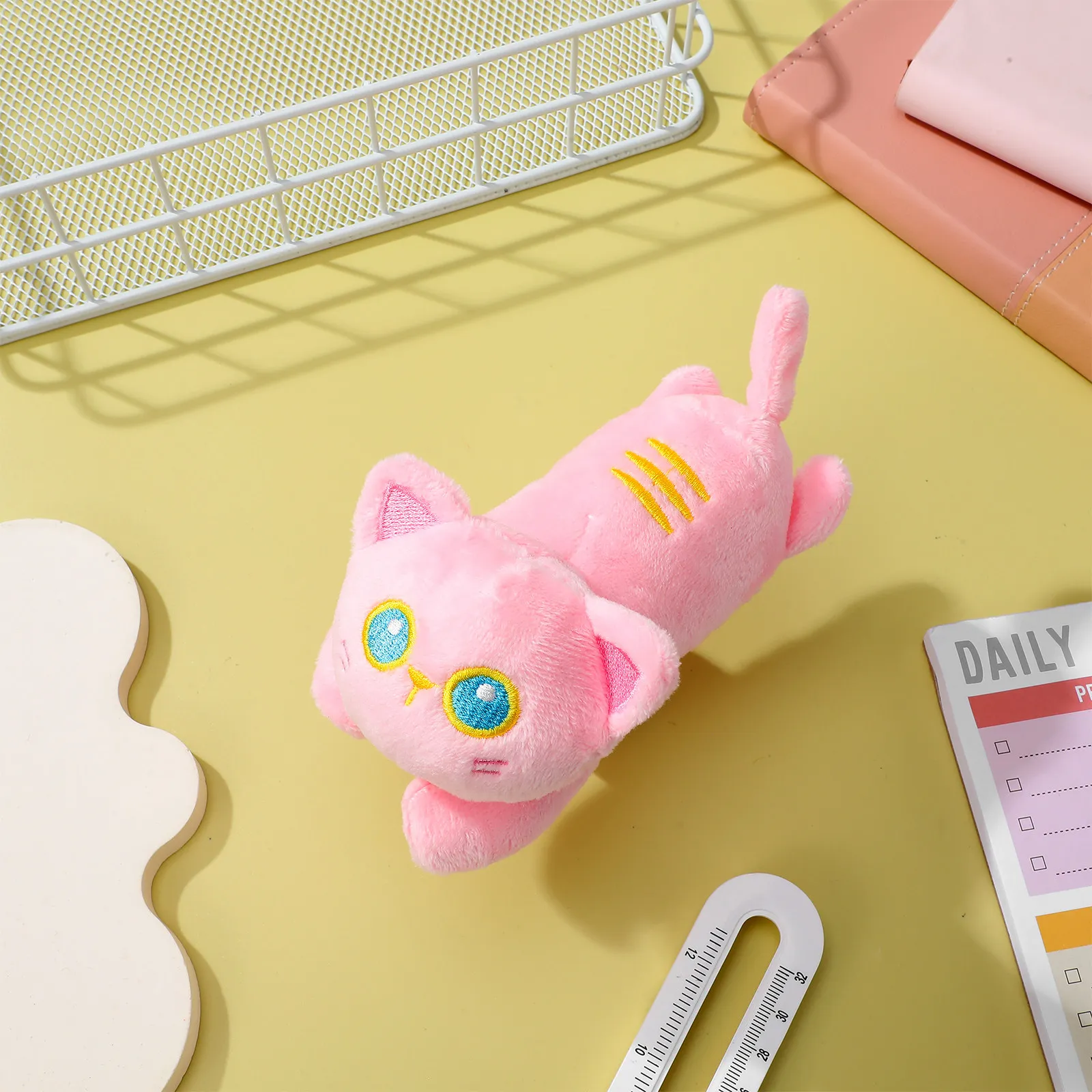 

Браслет-хлопушка с кошкой, мягкая игрушка, браслет на запястье, тематический сувенир для вечеринки с мультяшными животными, легкий, удобный, мягкий, безопасный для кожи