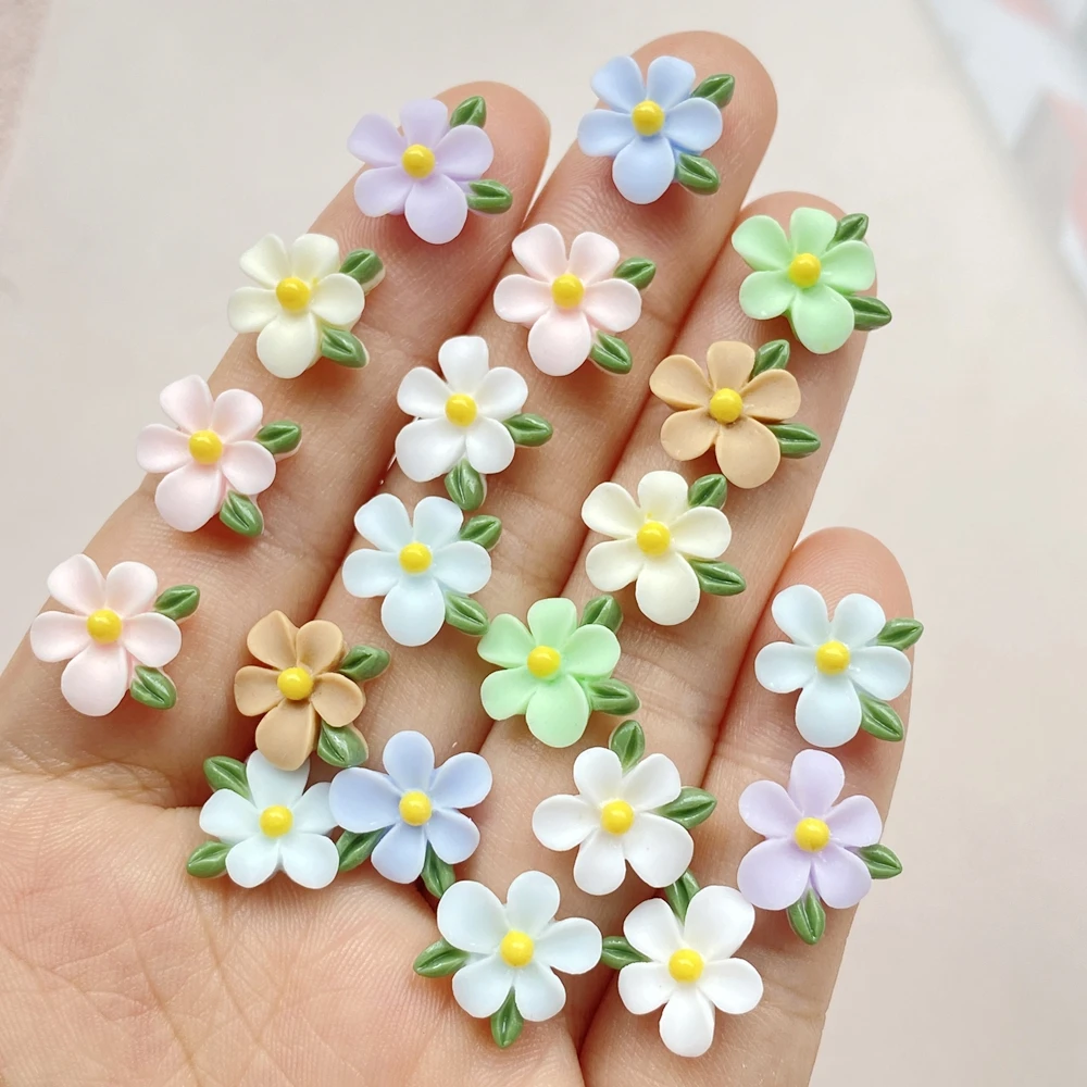 50 sztuk Cute Cartoon Mini kolorowy kwiat Nail Art żywica projektant Charms DIY Craft na paznokcie 3D dekoracje biżuteria