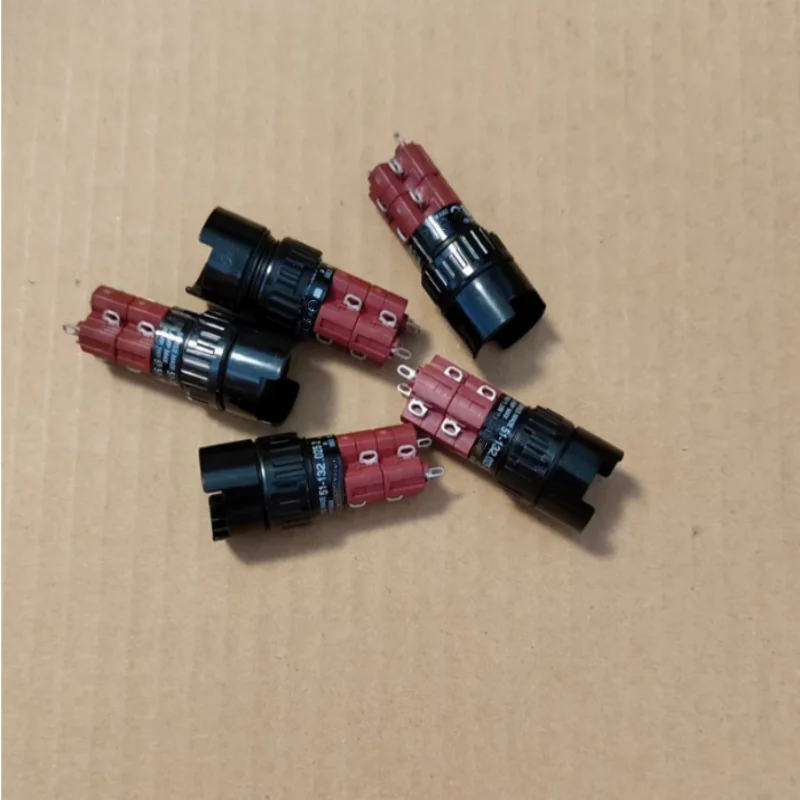 Nuevo interruptor de luz indicadora Original 44-152 51-425.036 51-132.0252 51-283.0252F 51-121.0252 51-283.0252 51-421.036