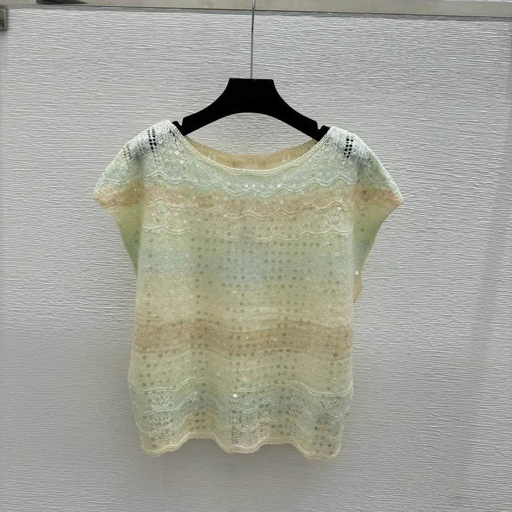 

Высококачественный женский повседневный топ с коротким рукавом и круглым вырезом, новинка 2026 года, с красивыми цветами и декором из пайеток xy26415107