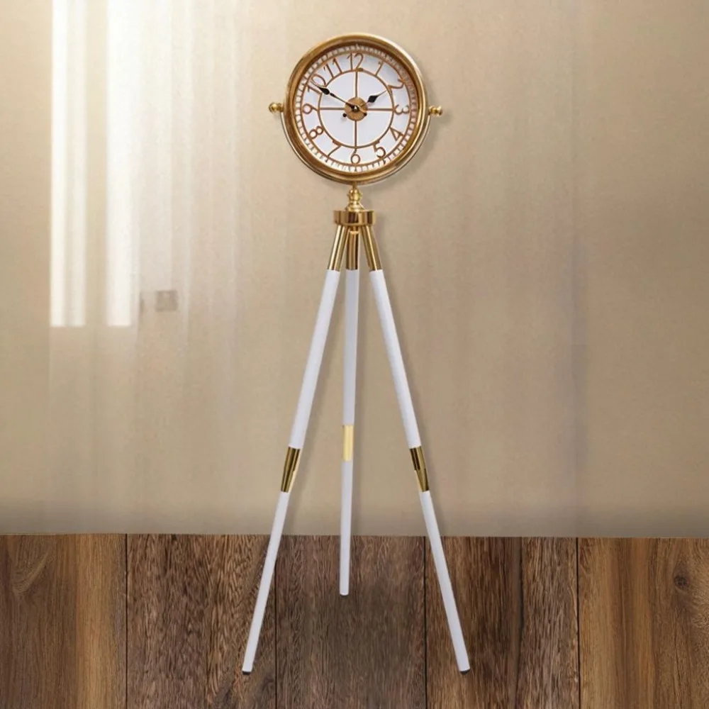 Three-Legged Floor Clock Luxury Living Room Decoration Retro Electroplated Gear Table Clock Silent and Precise Home Decor