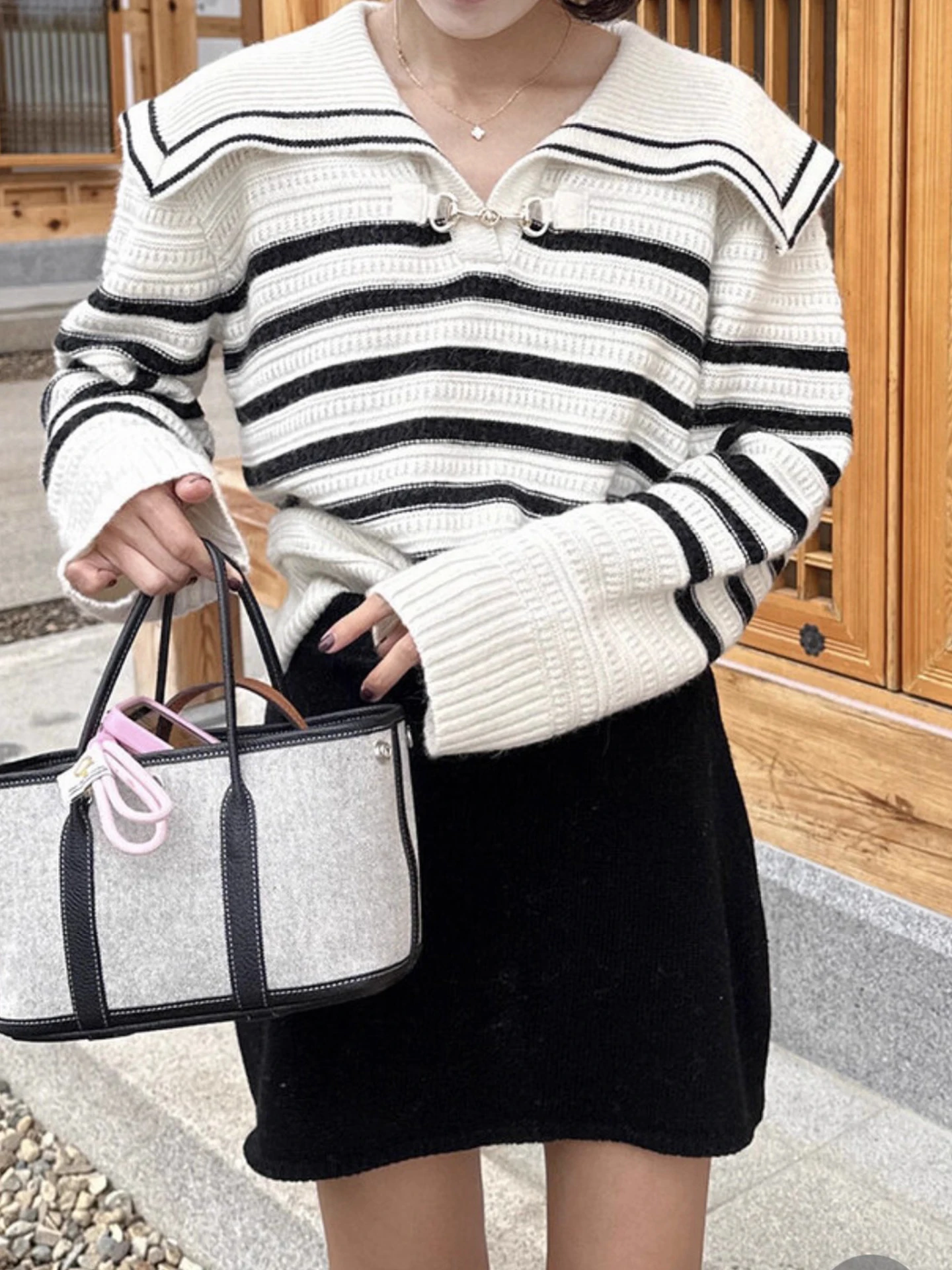 سترة متماسكة مخططة ناعمة بياقة بحرية فضفاضة تناسب اللون بلو شتاء جديد وصول المرأة Faion كلية Sle طويل Sve