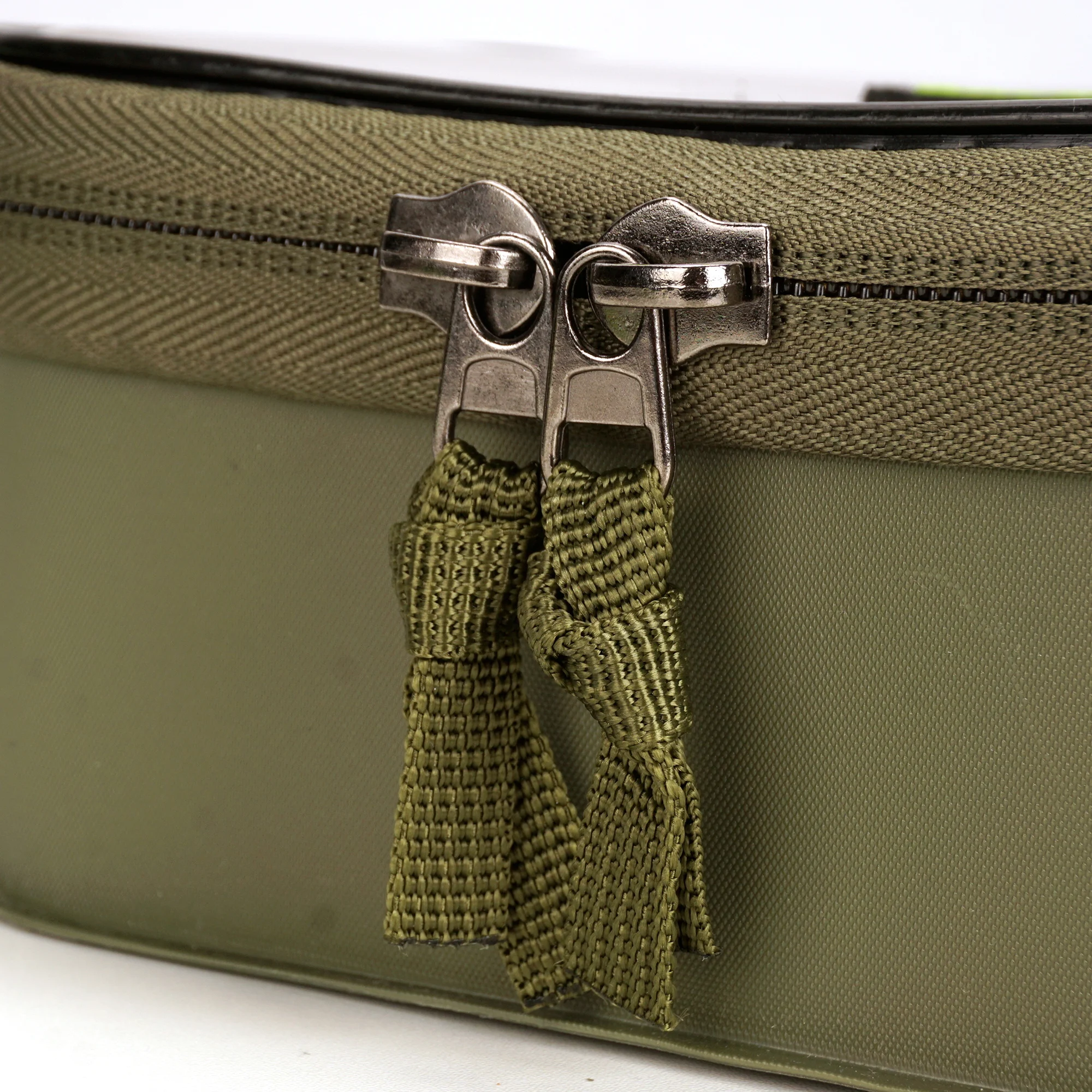 Hirisi W132 Waterproof EVA Fishing Bucket Bag Portable Tackle Organizer Outdoor Carp Fishing Rig Gear Accessories Storage Case view 4