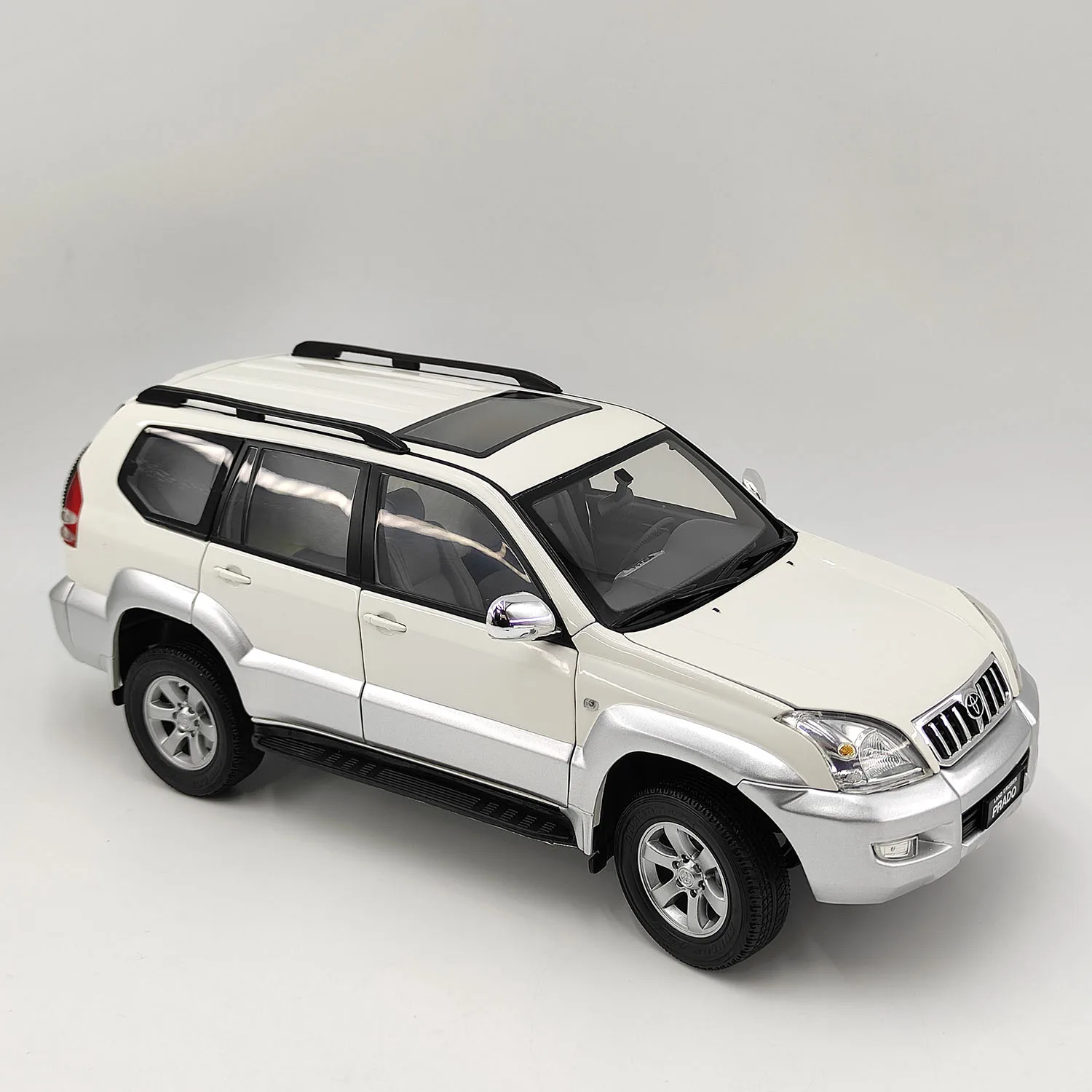 

Масштаб 1:18, литой под давлением сплав Toyota Land Cruiser PRADO GX, внедорожник, игрушки, модель автомобиля, классический сувенир для взрослых, подарок, статический дисплей