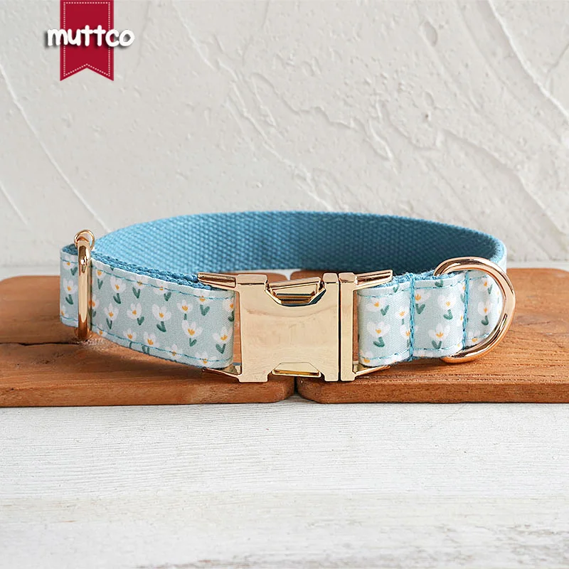 MUTTCO the floral pattern on the dog collar BIGHT BLUE PLUMERIA recalling the simplicity and beauty of time UDL170