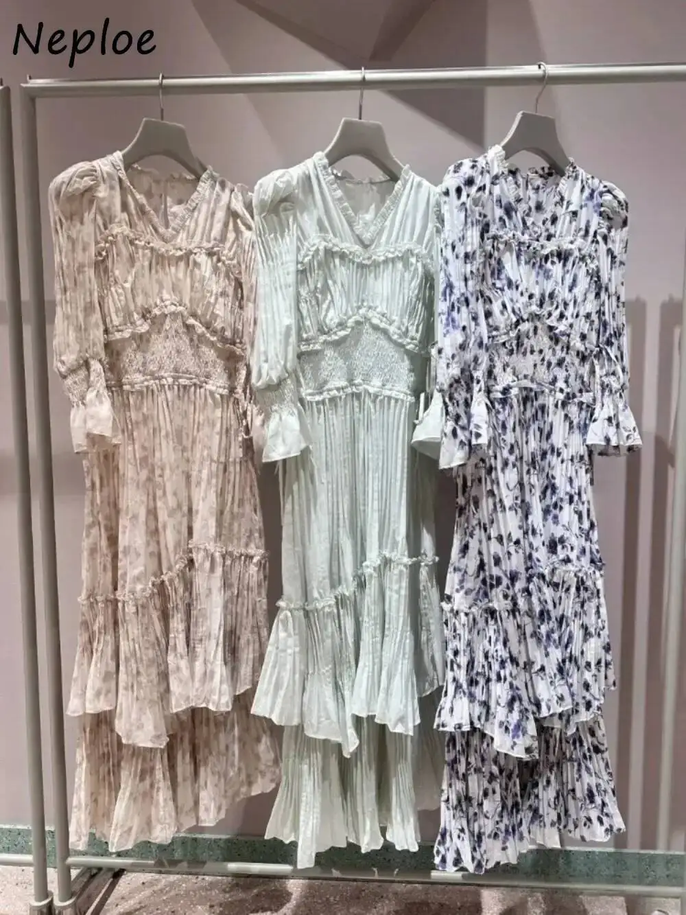 

Свежее элегантное платье с v-образным вырезом и расклешенными рукавами, платье с принтом грибка и высокой талией, японское тонкое шифоновое платье нестандартной формы с рюшами