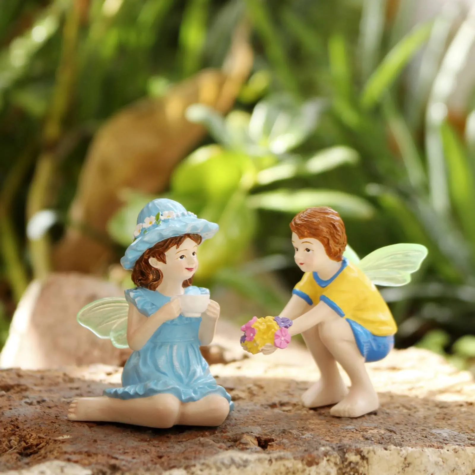 Boy and Girl Figurine Set Glowing Couple Figurines Miniature Boy and Girl Statues Cute Cartoon Design Micro Landscape Ornament