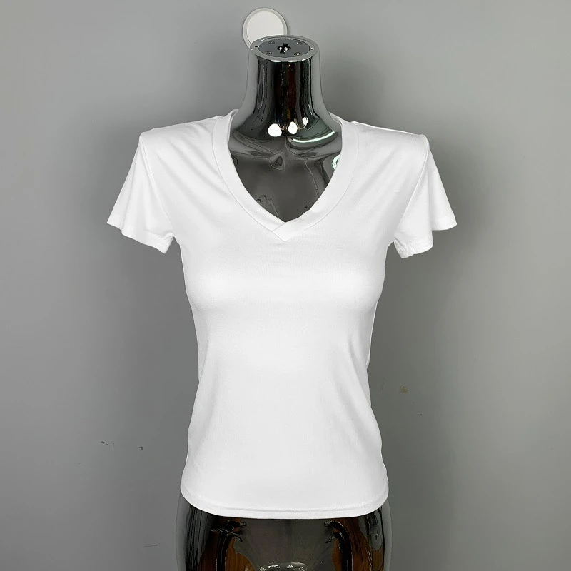 เสื้อยืดผู้หญิงเรียบง่าย สไตล์ลำลอง เนื้อผ้านุ่ม ใส่ได้ทุกโอกาส รุ่นพื้นฐาน ปี 2026 เสื้อยืดแขนสั้น คอวี แฟชั่น ทรงเข้ารูป สีพื้น