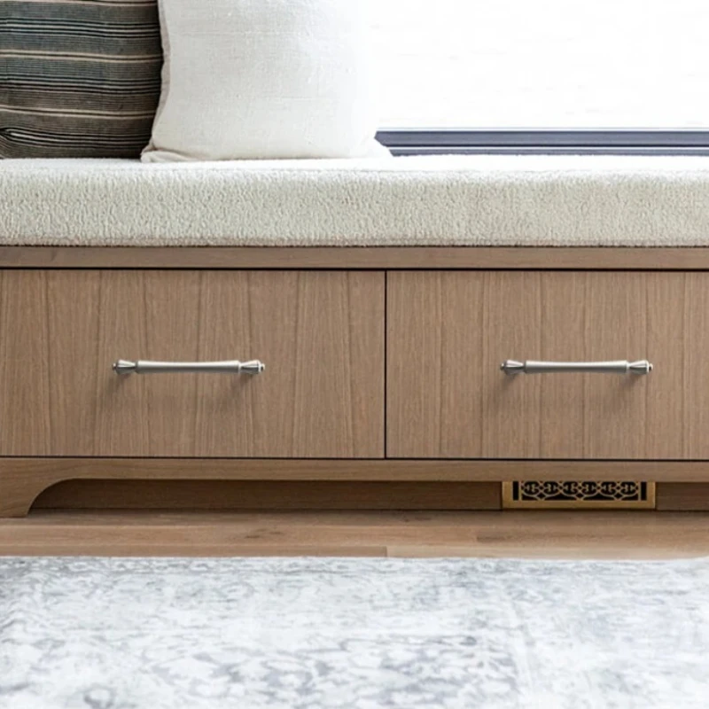 Elegante Schrankgriffe im französischen Stil für Kleiderschränke und Schuhschränke / Zeitgenössische Schrankgriffe und Knöpfe in Silber-Ausführung 96mm – Detail 7