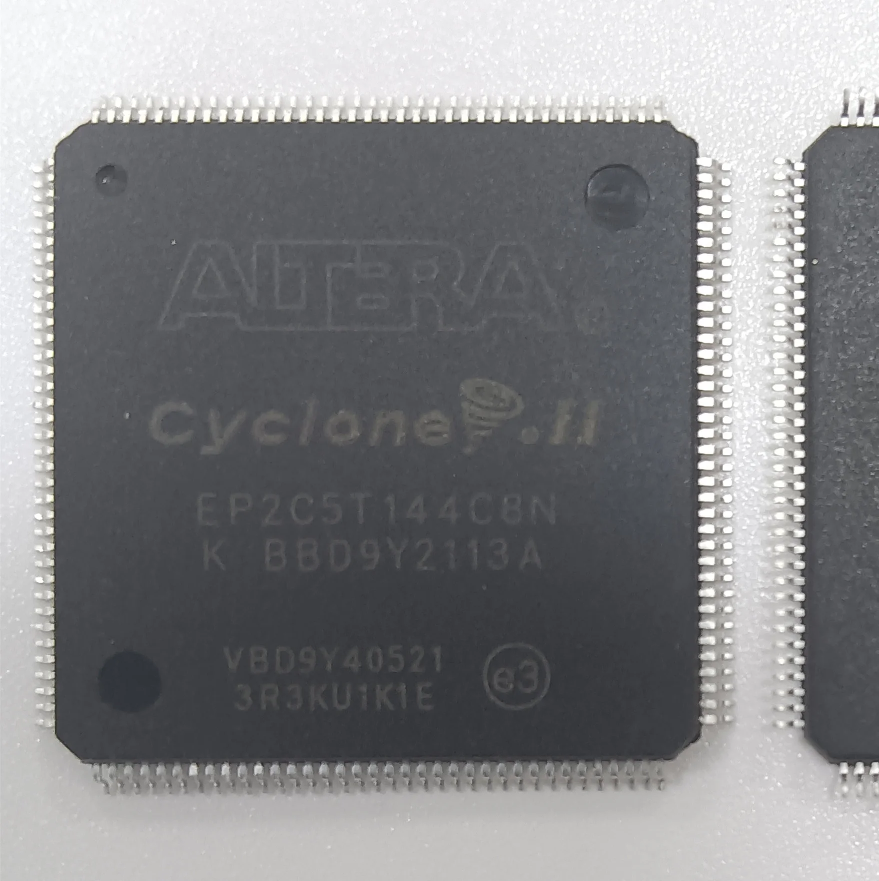

1~10pcs/lot EP2C5T144C8N EP2C5T144I8N EP2C5T144 TQFP-144 100% Brand New Original.