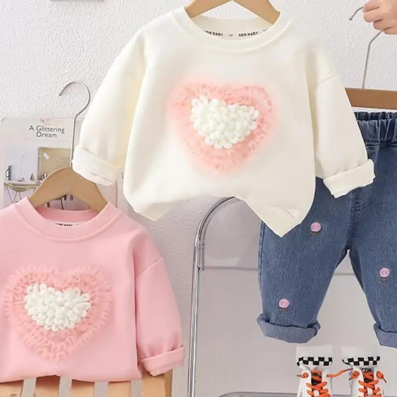 

Весенне-осенний комплект 2026: Новая модная повседневная одежда для девочек — свитшот и брюки из хлопка с длинным рукавом для малышей