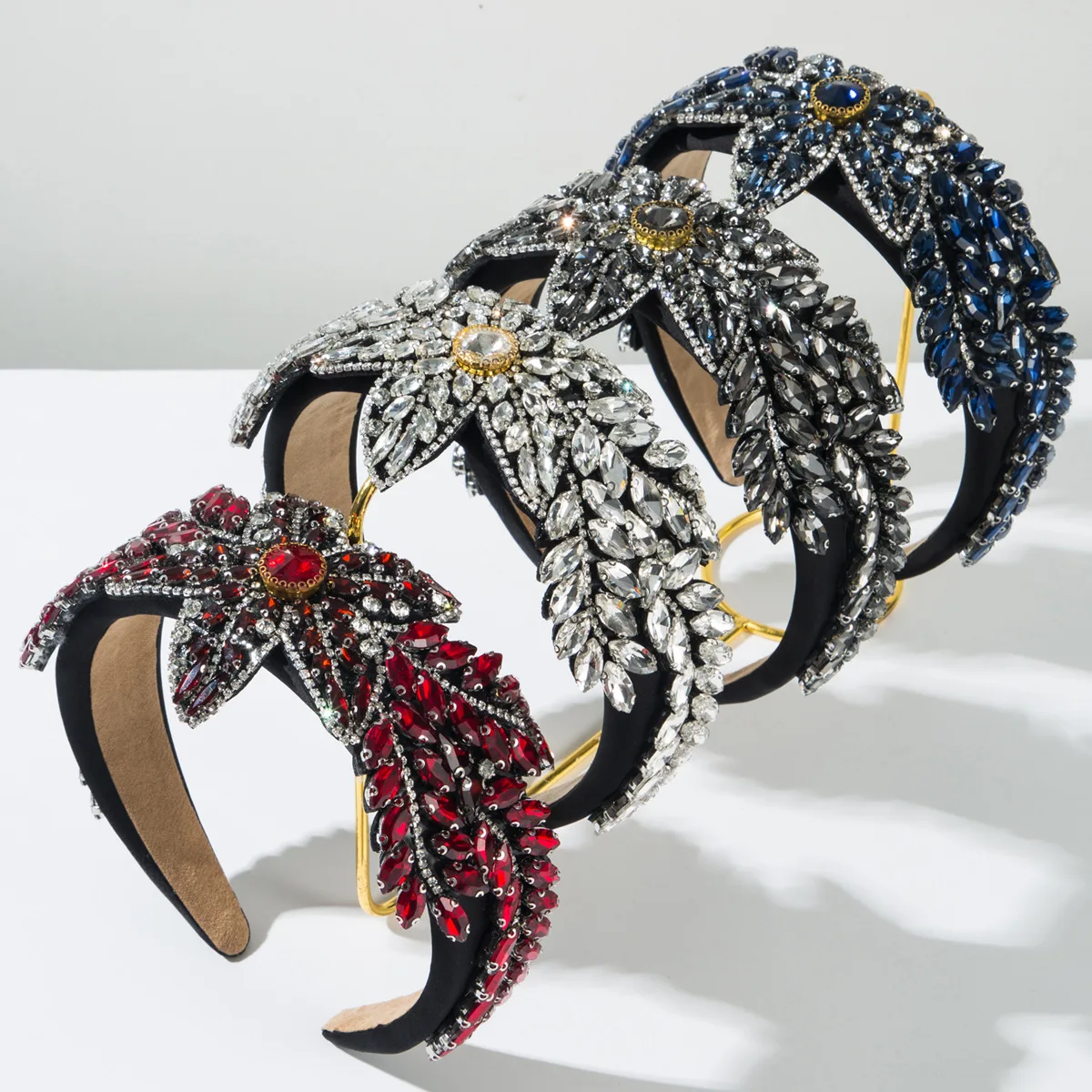 Heavy craftsmanship, shiny flowers, full diamonds, headbands, versatile balls, advanced sense, light luxury, celebrity hair acce