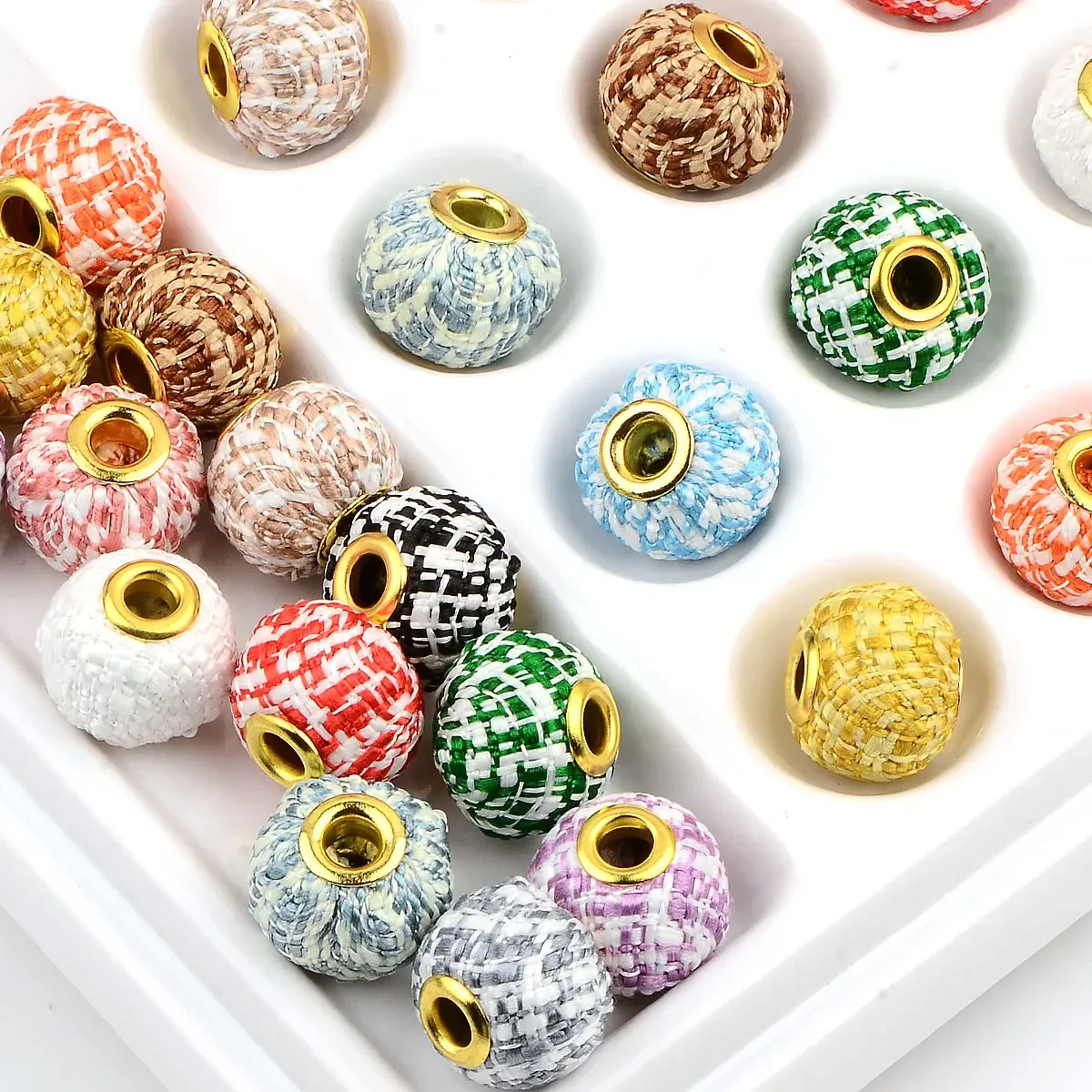 15pcs 1.5cm Random Color Mix Style Multiple Samples Handmade Braided Beads Flat Round Big Hole DIY Accessories