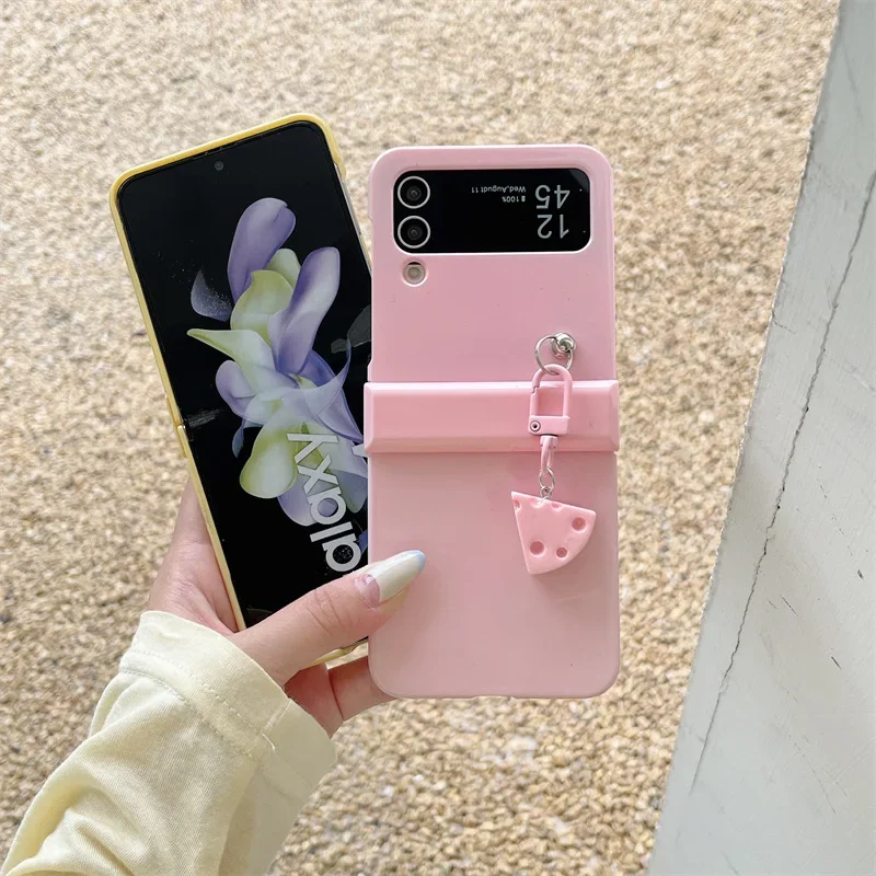 Casing ponsel liontin keju kartun untuk Samsung Galaxy ZFlip3 ZFlip4 ZFlip5 ZFlip6 penutup belakang PC keras untuk Z Flip 6 casing cangkang