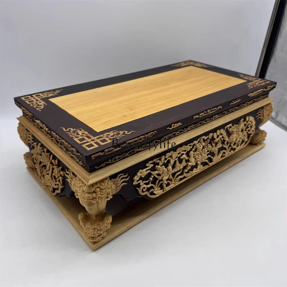 

Основание для резьбы по дереву. Несколько столов. Цветочный стол. Черное дерево в основаю статуи можжевельника.