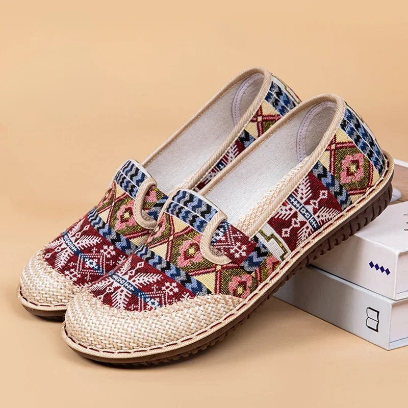 High Quality Women Shoes  Ethnic Style Woven Embroidery Shoes Female Fashion Breathable Flat Sole Casual Shoes for Women