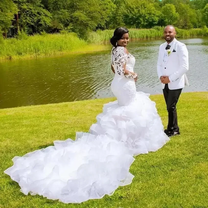 Personalizado plus size vestidos de casamento africanos com manga longa 2023 rendas apliques em cascata babados trem varredura praia noiva recepção