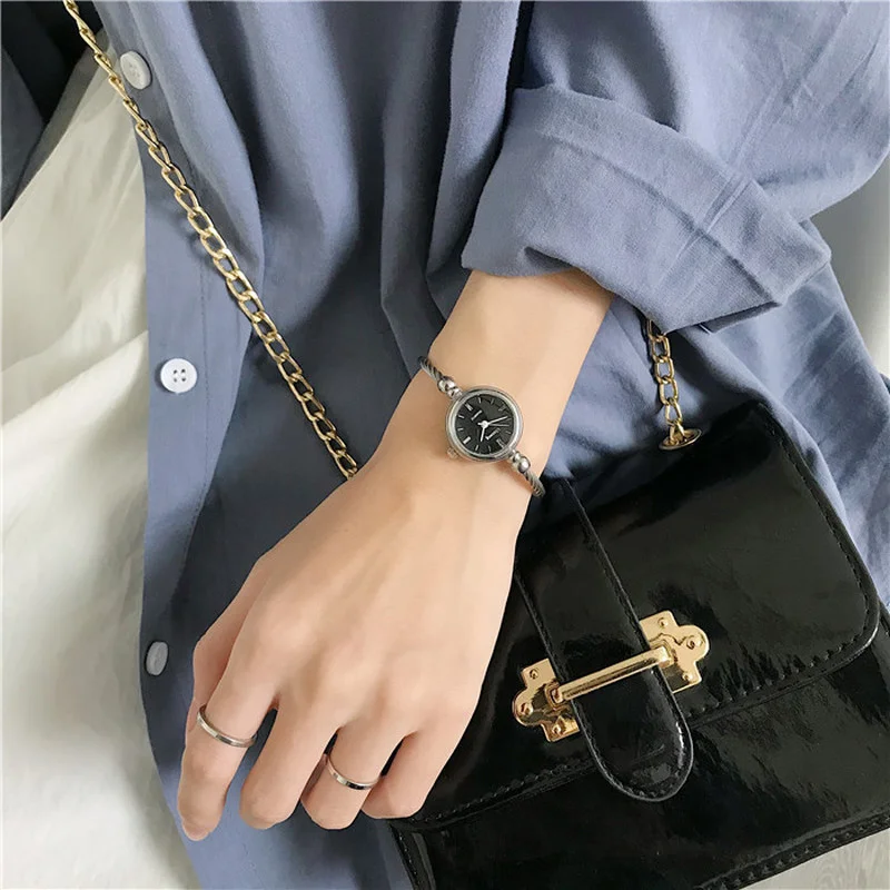 Luxury Women Watches Fashion Gold Bangle Bracelet Stainless Steel Retro Ladies Quartz Wristwatches Ulzzang Brand Small Clock