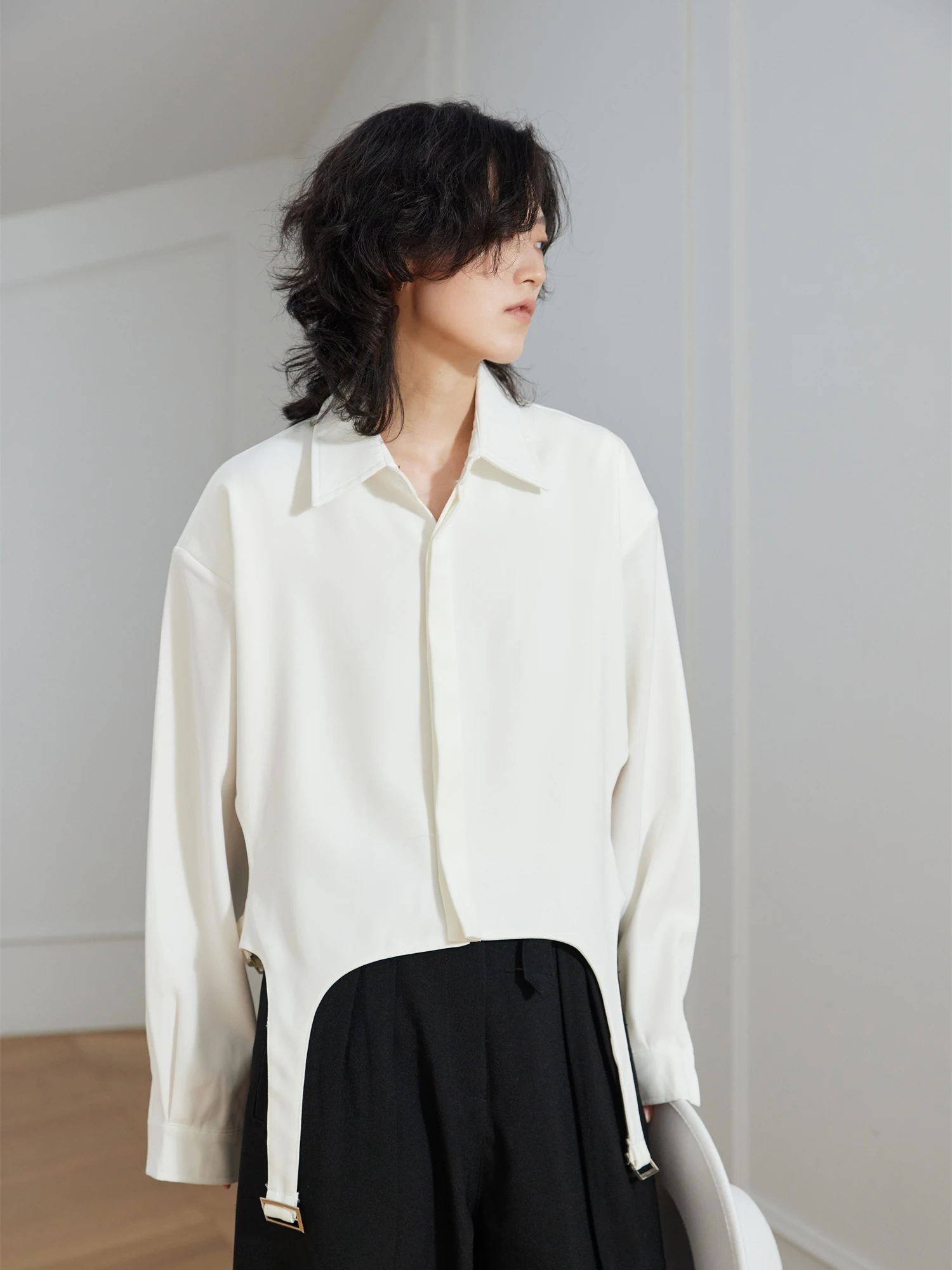 

Dark Chinese Style Short Sleeveless Jacket Shoulder Padded Belted Long Sleeve Outerwear by SUNYVONNE22FW
