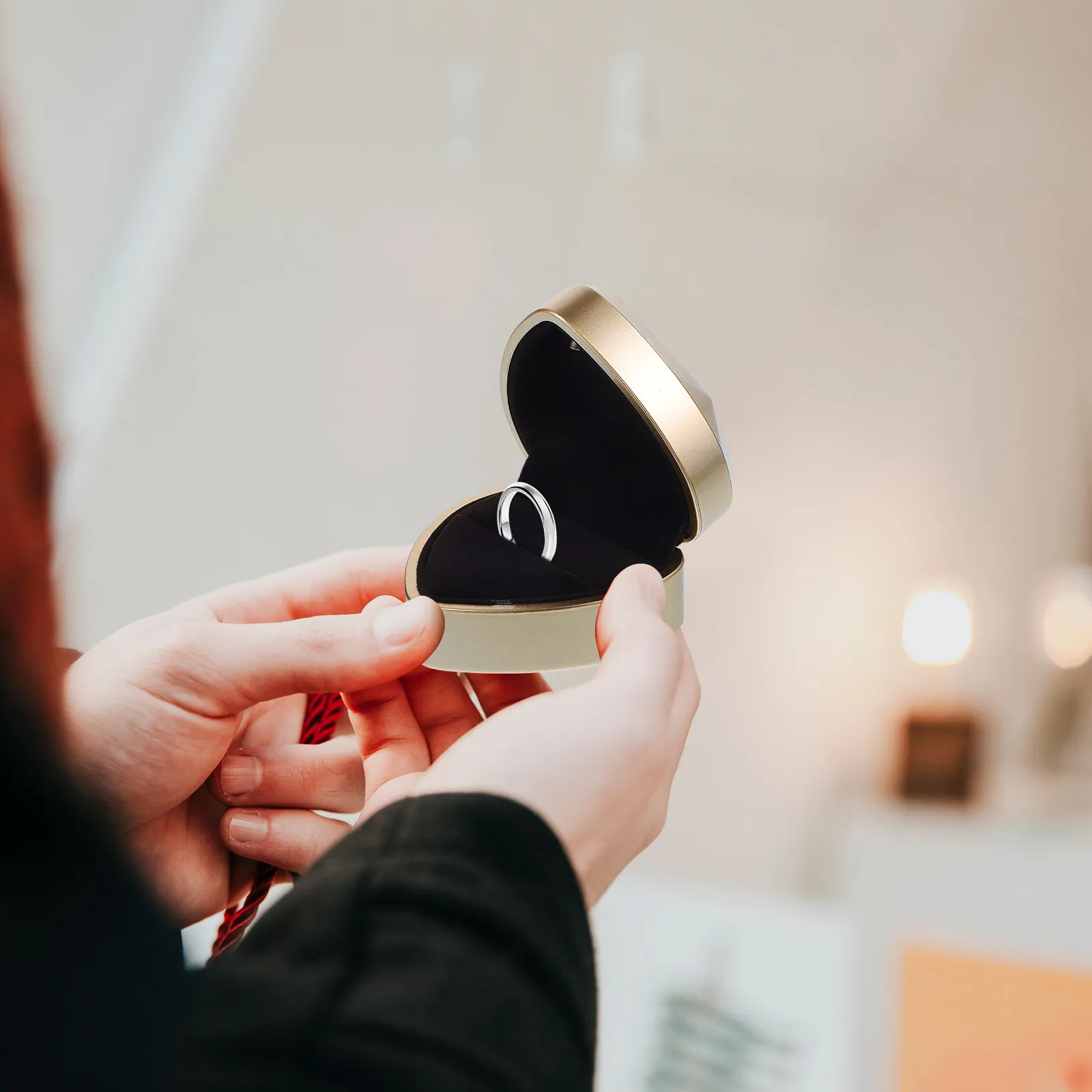 

Heart Shaped Led Light Ring Box Jewelry Display Holder For Engagement Wedding Proposal Gift Packaging Bridal Shower