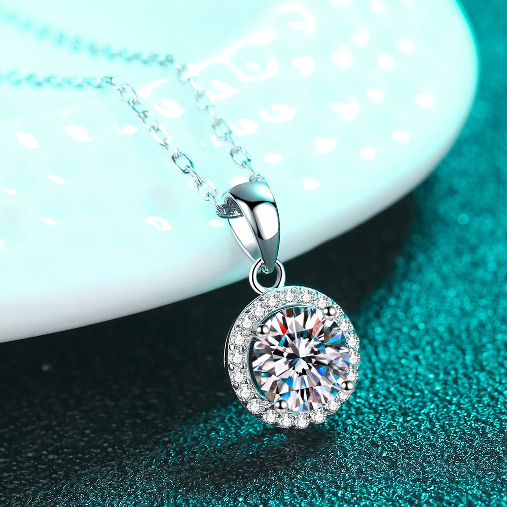 Thumbnail 3 - #89 Top Moissanite Pendant Necklaces Picks for Every Budget