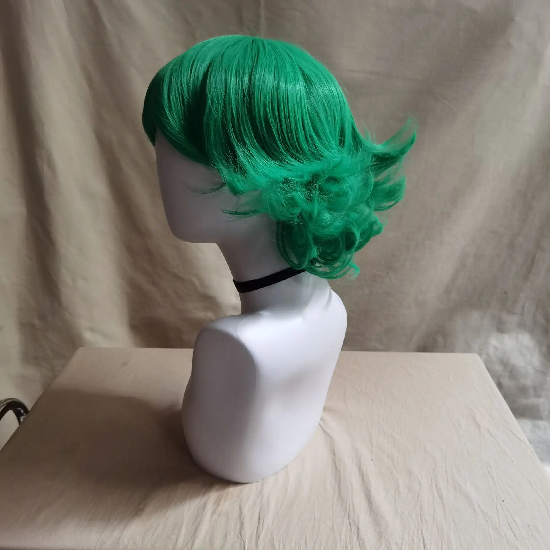 Hikyuu-男性用の波状のかつら,短い髪,柔らかく,パーティー用