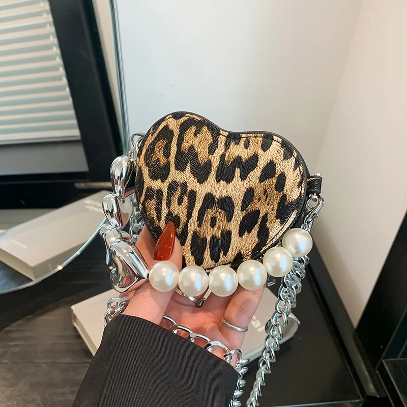 2024 New Lipstick Pouch Coin Purse Cute Heart Bag For Women Leopard Pattern Super Mini Crossbody Bag Vintage Pearl Chain Handbag