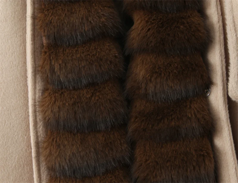 Женское пальто, зима 2025 года, новый стиль, хаки, длинное пальто из искусственного меха с длинными рукавами и большим меховым воротником, элегантное и модное