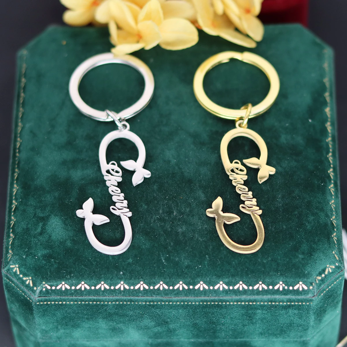 QIAMNI Custom Butterfly S-shaped Name Keychain Personalized Stainless Steel Engraved Nameplate Key Chain Couple Family Keyring