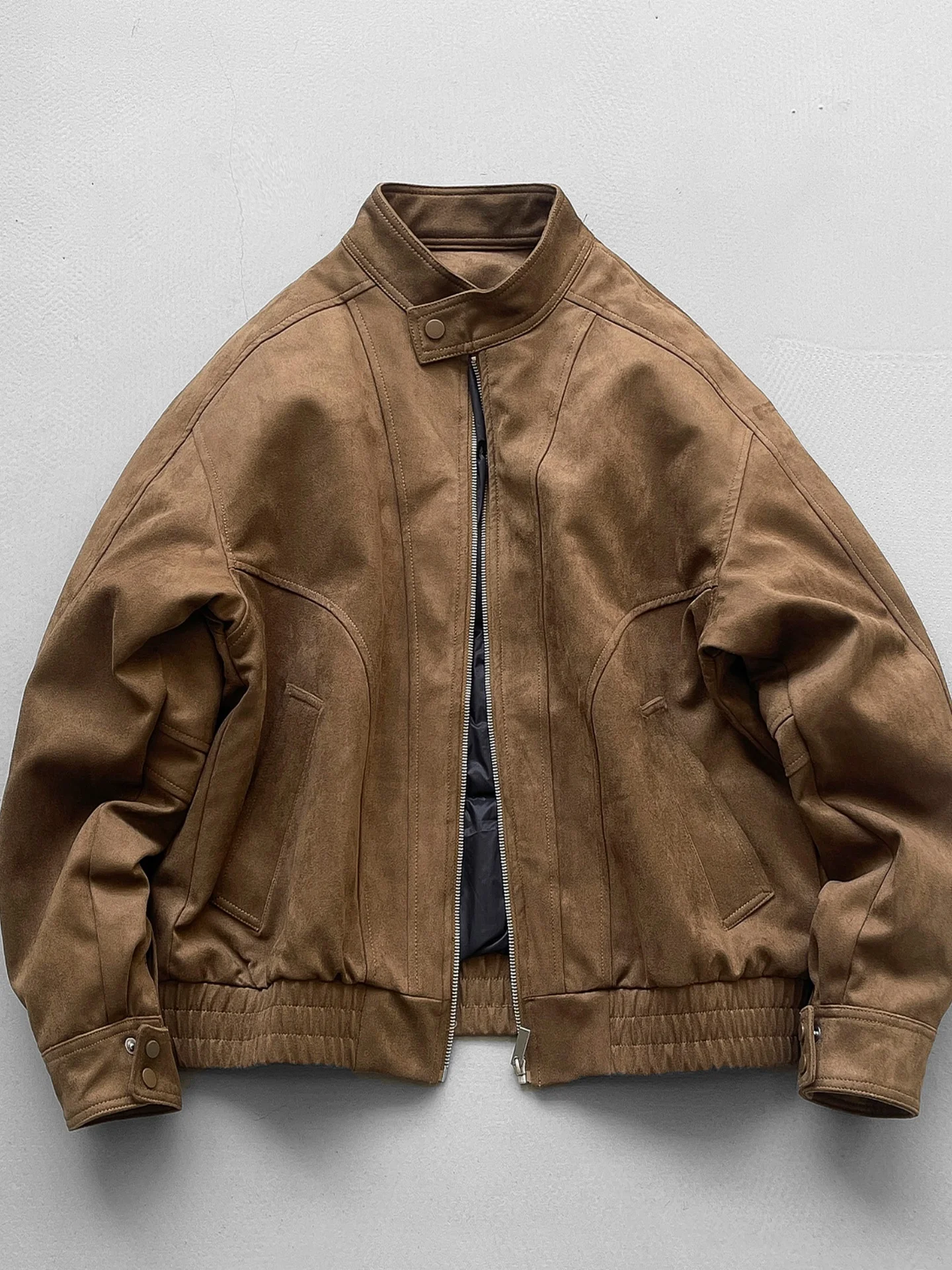 

Мужская утепленная замшевая куртка-пуховик кофейного цвета в американском ретро-стиле, деконструированная, для активного отдыха и повседневной носки