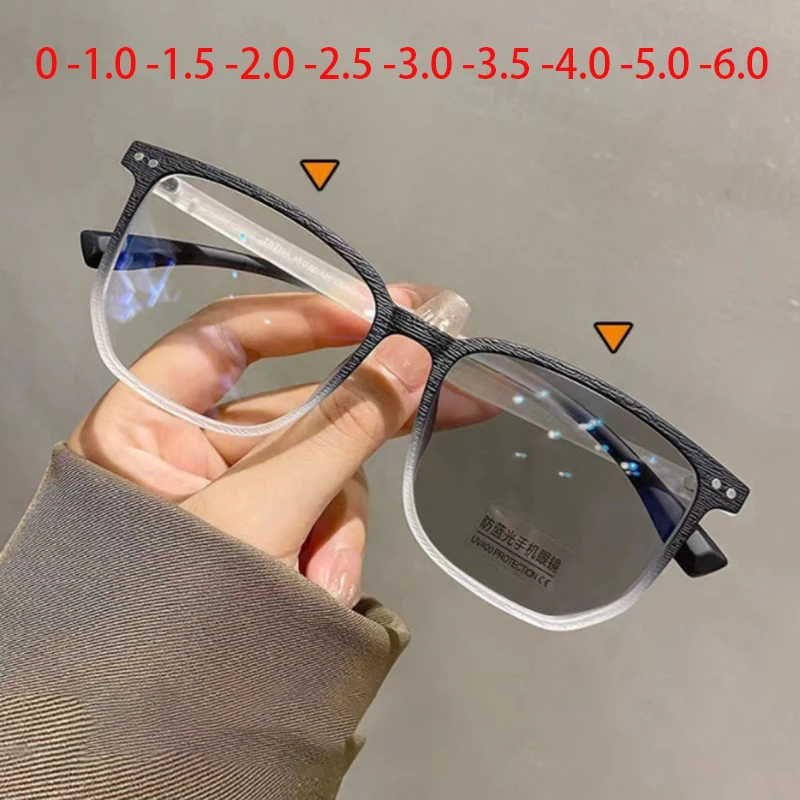 

Fashion Photochromic Eyeglasses Women Men Retro Color-Changing Glasses Frame Men's Outdoor Sunshade -1.0 -1.5 -2.0 -3.0 To -6.0