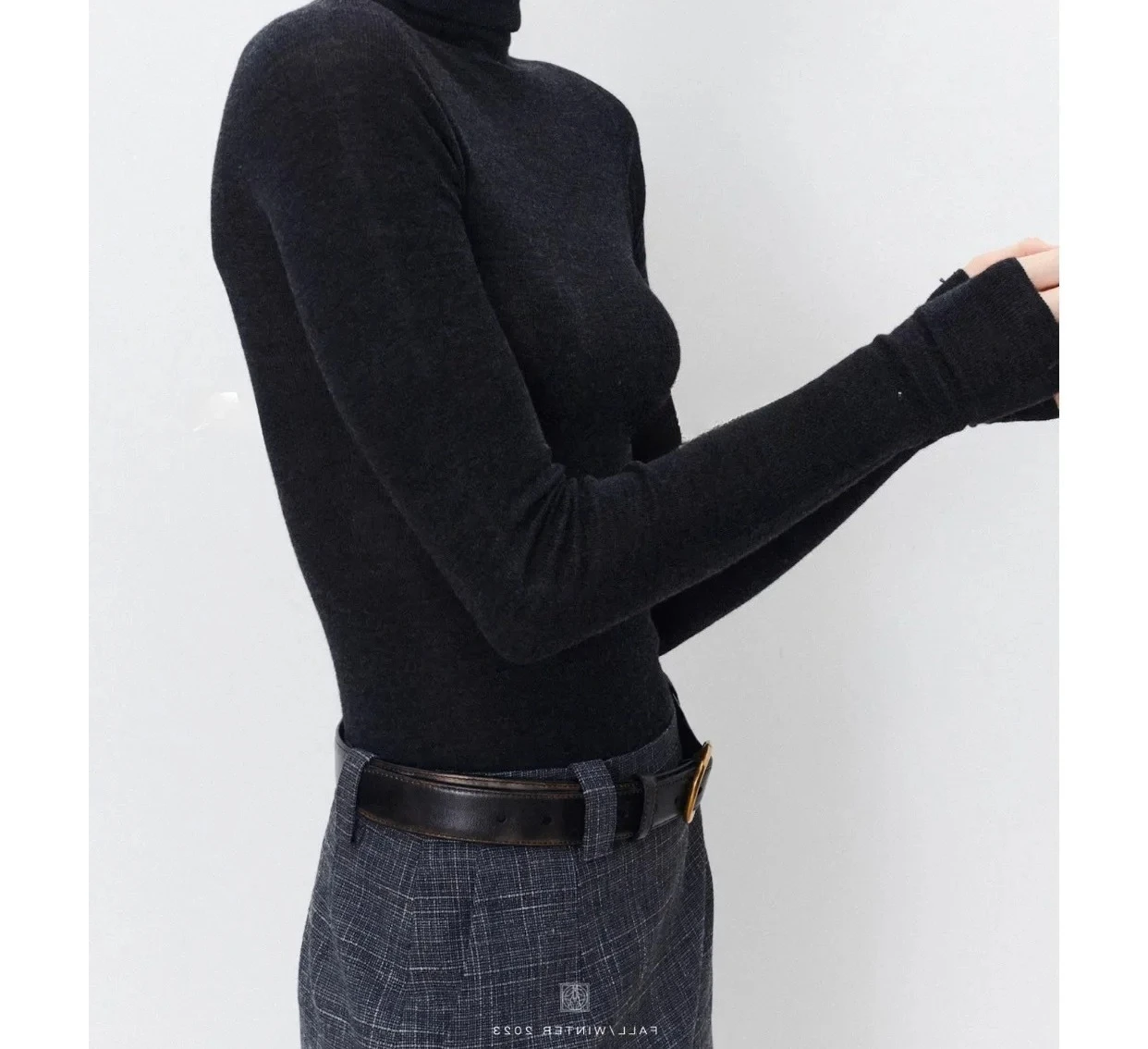 

Итальянский стираемый золотой флис Barufa/Super160s, 18-игольный бесшовный вязаный базовый слой, рубашка