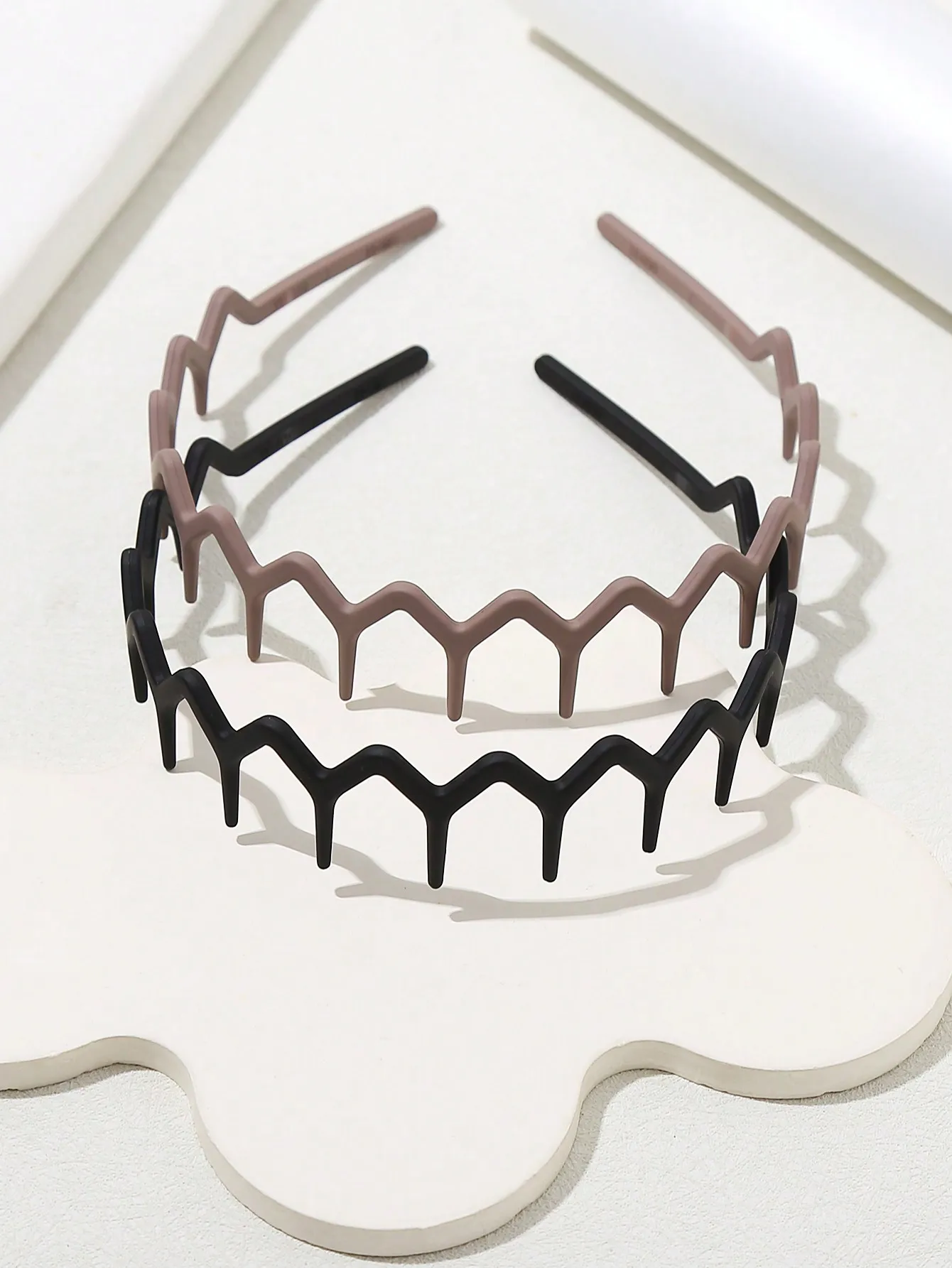 

4pcs Wavy Toothed Headbands, Simple & Fashionable, Non-Slip, Suitable For Women Facial Cleansing & Hair Care Beauty Home Hair Accessories Hairband,Festival,Party