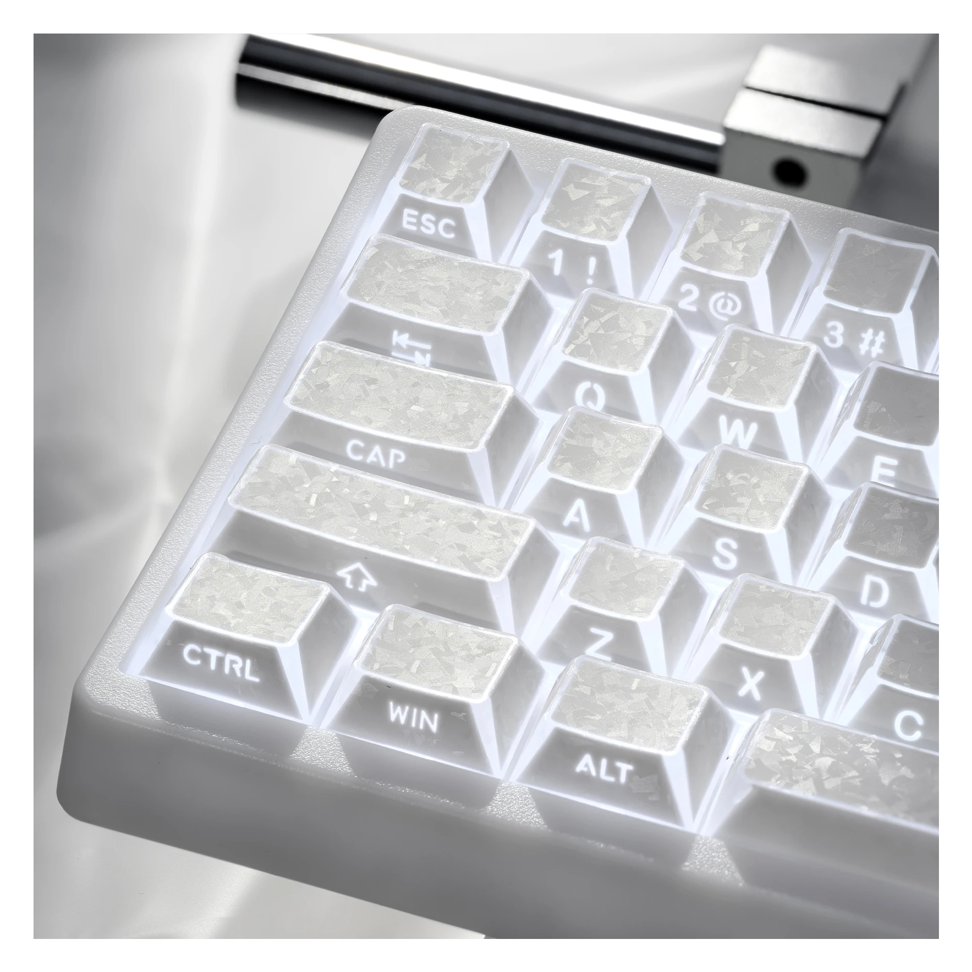 xvx-ホワイトシャドウ-フォージドカーボン-シャインスルー-チェリープロファイル-136キー-pbt-サイドプリント-キーキャップセット