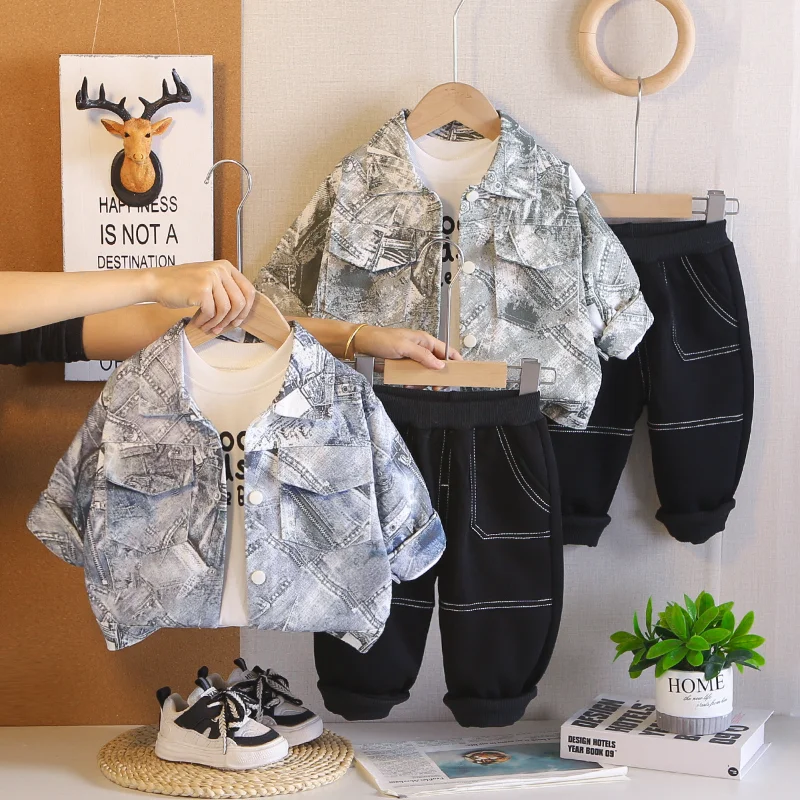 

Новая весенне-осенняя модная одежда для маленьких девочек, костюм, детская куртка для мальчиков, футболка, брюки, 3 шт./компл., одежда для младенцев, детские спортивные костюмы